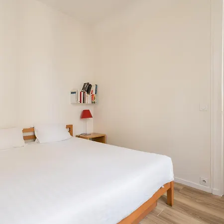 Veeve - At Bonne Nouvelle Paris